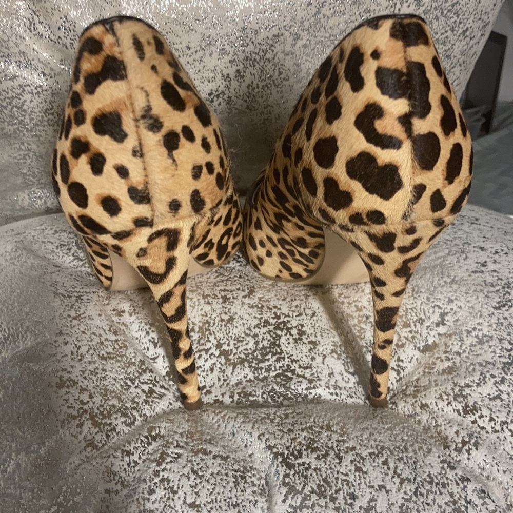 Heels - Picture 2 of 2